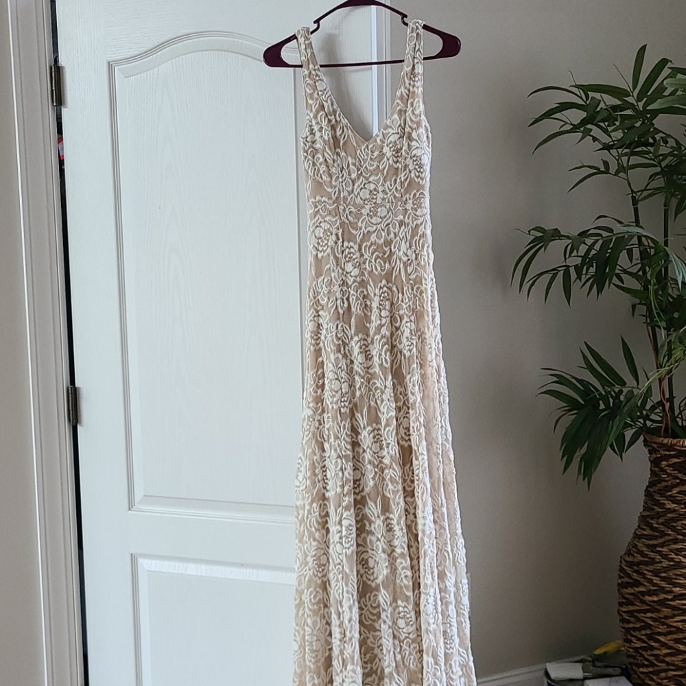 SHOW ME YOUR MUMU MAXI LACE dress